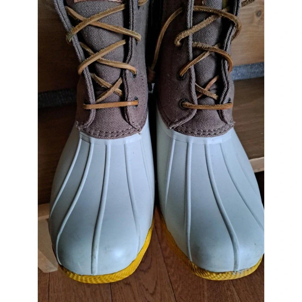 Sperry Women's Saltwater Pop-outside Boots Waterproof Rubber Shell Lace-up 8.0 M
